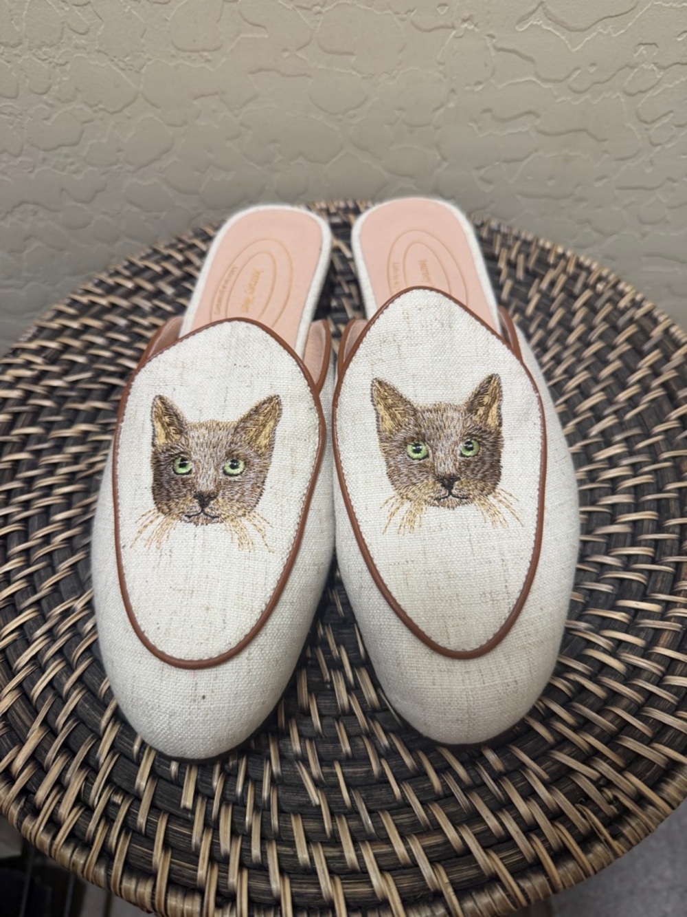 Journey West  Slip-on mules Loafers Shoes 7 Preppy Comfort New kitty meow